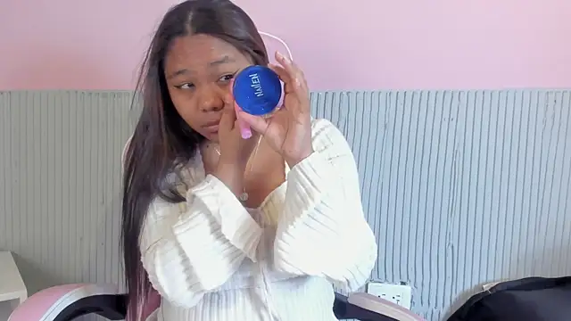 yeikafoxy online show from January 13, 11:04 am