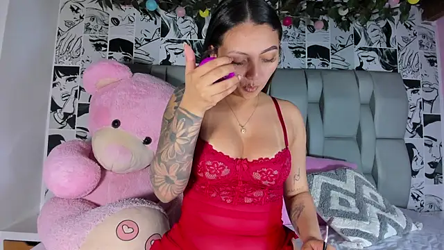 LucyRosse online show from June 2, 11:12 am