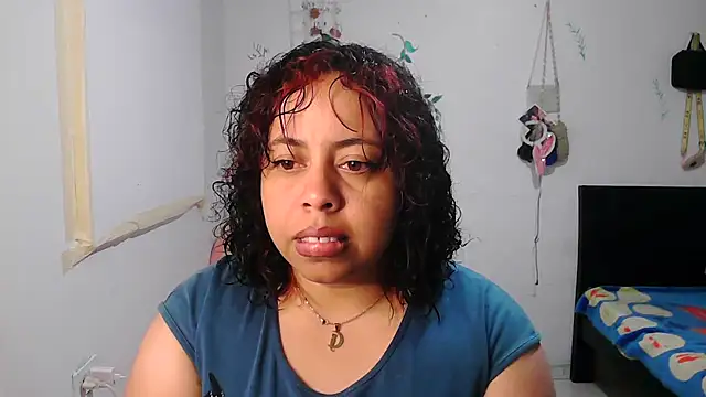 alexandraluv online show from November 23, 7:24 pm