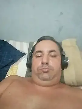 Snapshot of Cruelmalvado chatting on January 15, 5:23 am Cruelmalvado online show from January 15, 5:23 am