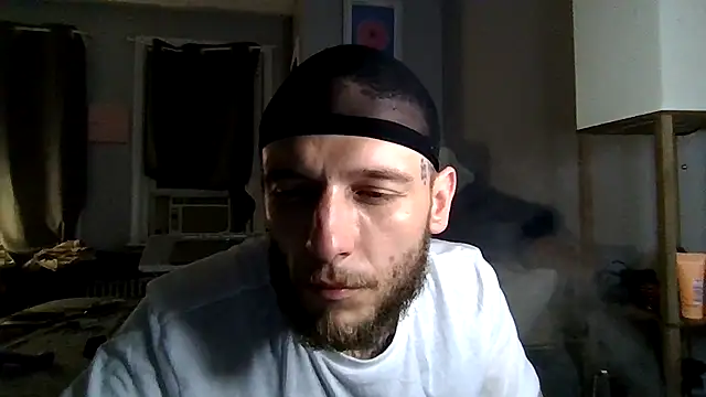 Snapshot of cruz815 chatting on May 7, 1:11 am cruz815 online show from May 7, 1:11 am