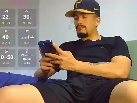 Snapshot of Keiviid chatting on June 20, 8:55 pm Keiviid online show from June 20, 8:55 pm