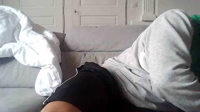 Snapshot of Zer_oki chatting on September 24, 9:12 am Zer oki online show from September 24, 9:12 am