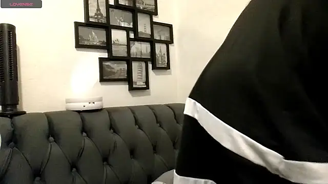 MirandaLatinaLovely online show from June 4, 5:52 pm