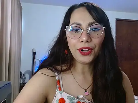 AloLovely  online show from March 13, 11:00 pm