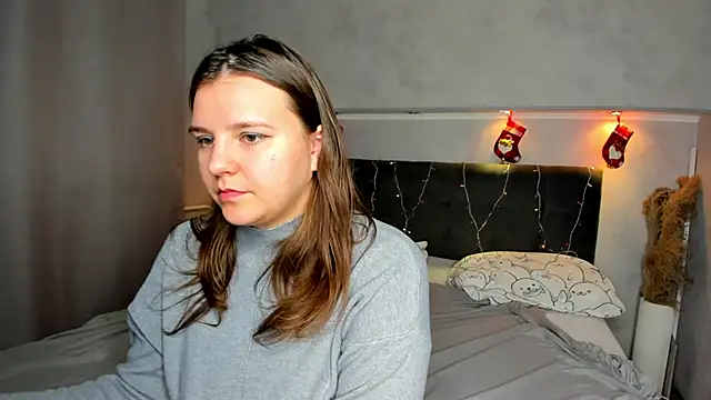 Snapshot of Jenny_Jimmy chatting on December 5, 9:29 am Jenny Jimmy online show from December 5, 9:29 am