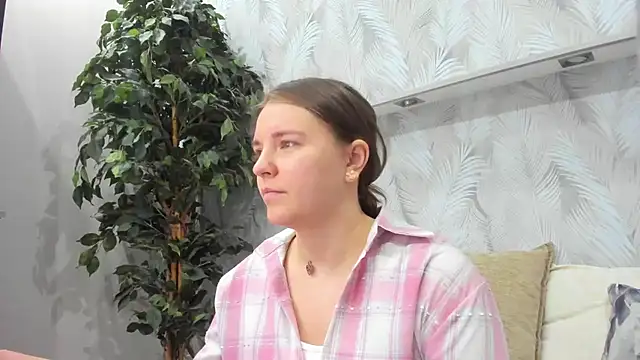 Snapshot of Jenny_Jimmy chatting on July 14, 1:19 am Jenny Jimmy online show from July 14, 1:19 am