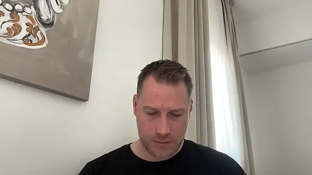 Snapshot of Christian87xxx chatting on February 12, 12:33 pm Christian87xxx online show from February 12, 12:33 pm