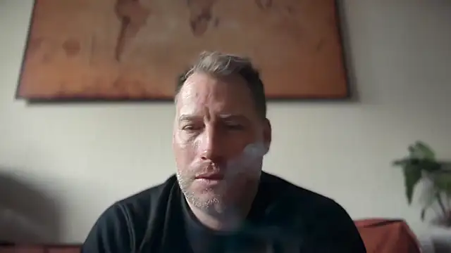 Snapshot of Christian87xxx chatting on March 7, 6:21 am Christian87xxx online show from March 7, 6:21 am