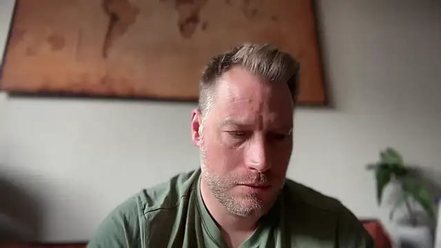 Snapshot of Christian87xxx chatting on March 8, 7:56 am Christian87xxx online show from March 8, 7:56 am