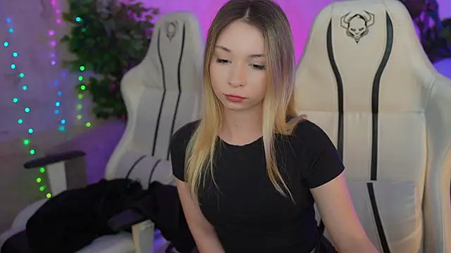 Emma Rose 69 online show from March 21, 11:34 pm