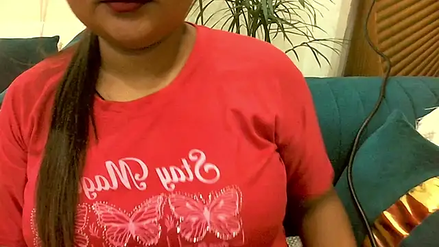 Snapshot of Kannu- chatting on May 22, 6:31 am Kannu- online show from May 22, 6:31 am