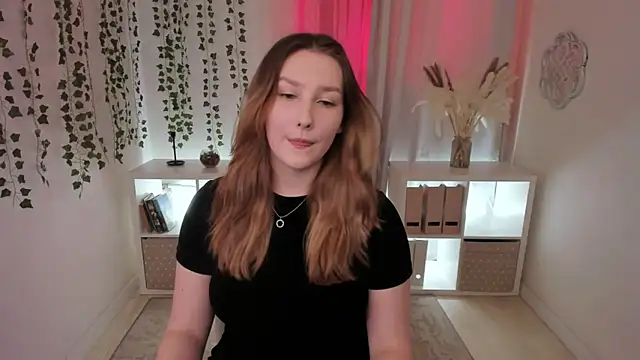 Snapshot of MaryWaddell chatting on February 5, 3:52 pm MaryWaddell online show from February 5, 3:52 pm