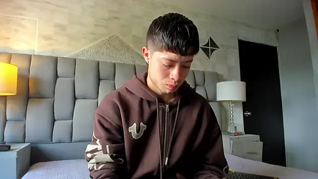 marcuscollins1  online show from March 17, 1:14 pm