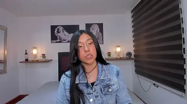 Nohemi louse online show from January 31, 8:22 pm