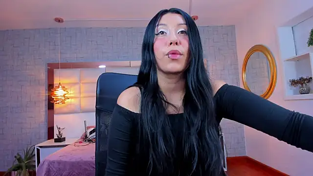 Snapshot of Nohemi_louse chatting on July 1, 7:13 pm Nohemi louse online show from July 1, 7:13 pm