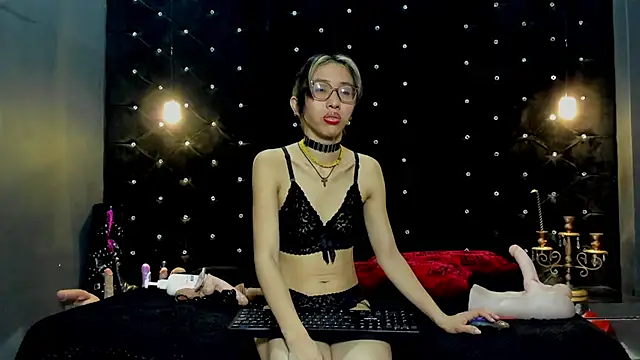 Mara Gonzalez online show from July 2, 12:11 pm