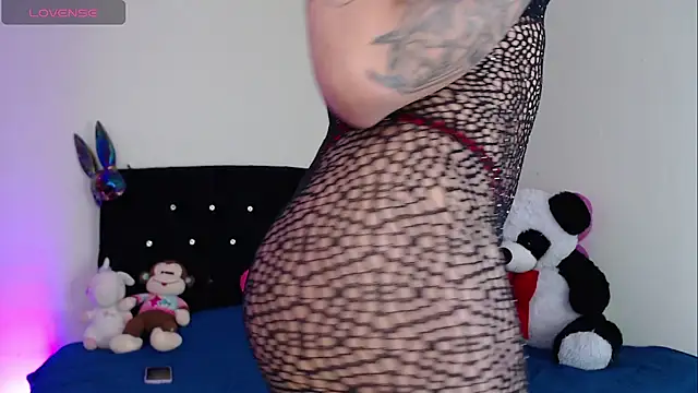 Snapshot of Lupitah_222 chatting on February 1, 7:34 pm Lupitah 222 online show from February 1, 7:34 pm