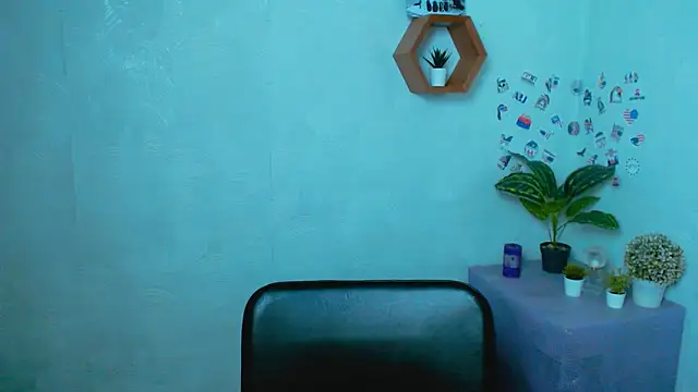 Snapshot of ValeriaHeart_ chatting on September 16, 12:17 pm ValeriaHeart online show from September 16, 12:17 pm