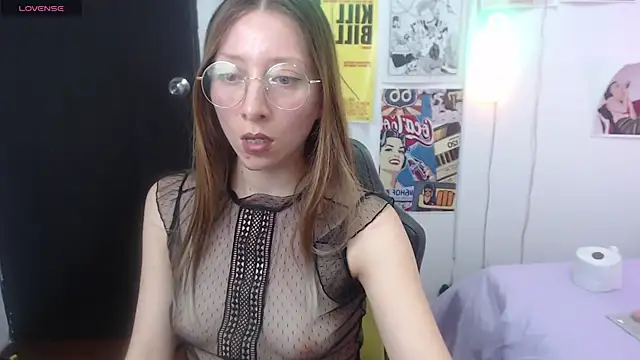 Snapshot of Carlin_Diaz chatting on February 19, 12:25 am Carlin Diaz online show from February 19, 12:25 am