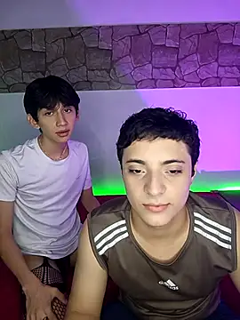 Snapshot of jacob_and_sam chatting on March 3, 3:19 am jacob and sam online show from March 3, 3:19 am