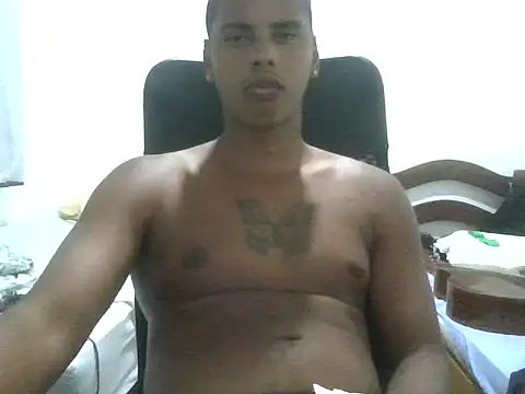 Snapshot of ONegodoce25 chatting on June 3, 8:03 pm ONegodoce25 online show from June 3, 8:03 pm