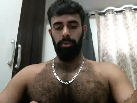 Snapshot of indianhairybull chatting on May 8, 4:51 am indianhairybull online show from May 8, 4:51 am