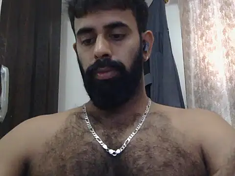 Snapshot of indianhairybull chatting on May 9, 4:50 am indianhairybull online show from May 9, 4:50 am