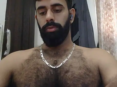 Snapshot of indianhairybull chatting on May 11, 5:02 am indianhairybull online show from May 11, 5:02 am