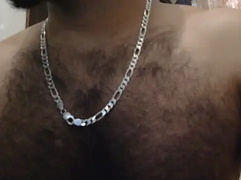 Snapshot of indianhairybull chatting on May 13, 4:54 am indianhairybull online show from May 13, 4:54 am