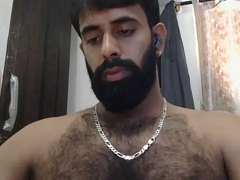 Snapshot of indianhairybull chatting on June 29, 4:52 am indianhairybull online show from June 29, 4:52 am