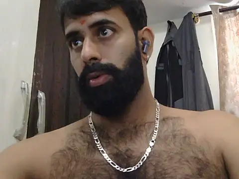 Snapshot of indianhairybull chatting on July 14, 4:39 am indianhairybull online show from July 14, 4:39 am