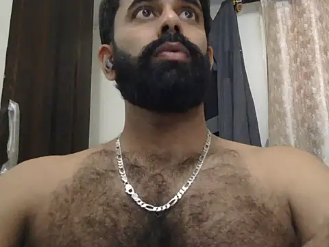 Snapshot of indianhairybull chatting on July 14, 12:00 pm indianhairybull online show from July 14, 12:00 pm