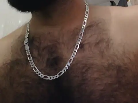 Snapshot of indianhairybull chatting on July 18, 4:38 am indianhairybull online show from July 18, 4:38 am