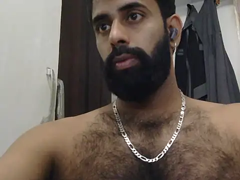 Snapshot of indianhairybull chatting on July 21, 4:04 am indianhairybull online show from July 21, 4:04 am