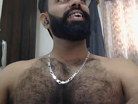 Snapshot of indianhairybull chatting on July 26, 4:09 am indianhairybull online show from July 26, 4:09 am