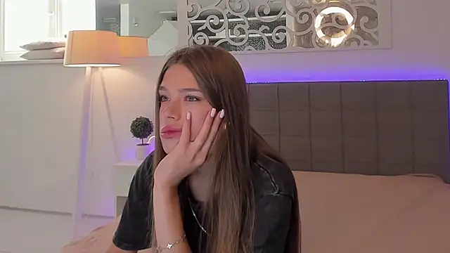 melissacrayzy online show from June 28, 5:35 am