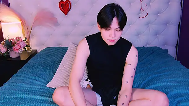 Snapshot of just_gay_ chatting on March 3, 11:33 am just gay online show from March 3, 11:33 am