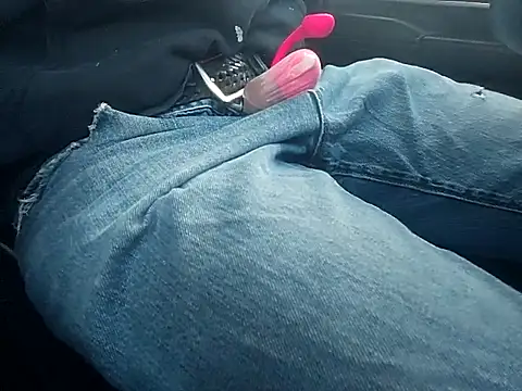 Snapshot of Boss5989 chatting on September 11, 11:21 am Boss5989 online show from September 11, 11:21 am