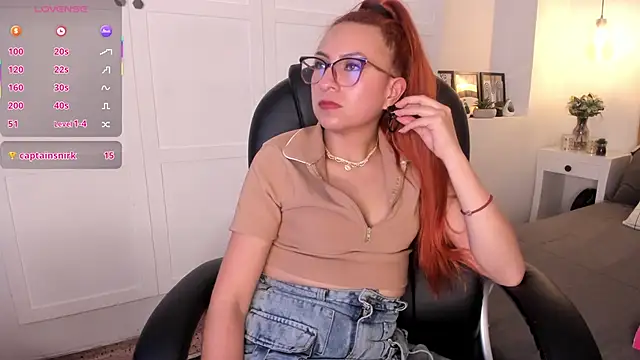 Snapshot of fer_angel_ chatting on March 8, 4:28 pm fer angel online show from March 8, 4:28 pm