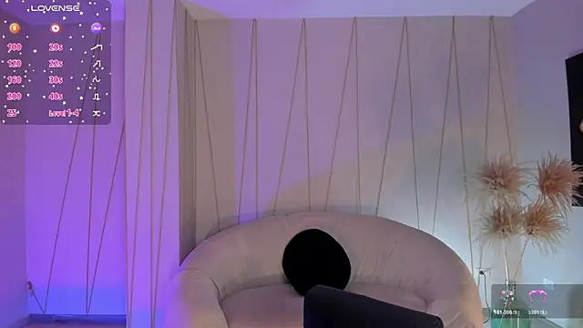 BeccaBaxter online show from October 17, 6:21 pm