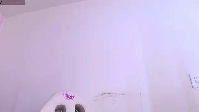 Snapshot of Raichell_ chatting on November 11, 4:12 am Raichell online show from November 11, 4:12 am