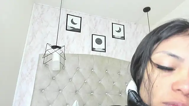 Snapshot of Raichell_ chatting on June 27, 12:22 pm Raichell online show from June 27, 12:22 pm