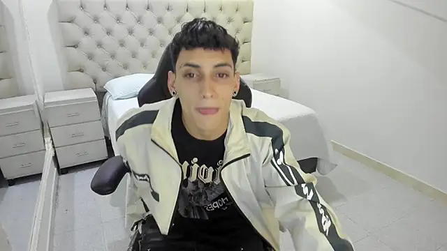 JhoanLeandro online show from January 7, 5:10 am