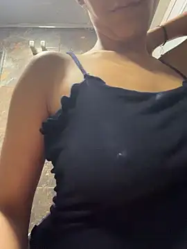 vicky bass online show from November 18, 1:55 am