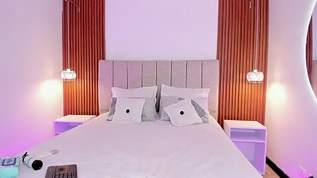 Snapshot of khloe-sweet chatting on November 19, 1:11 pm khloe-sweet online show from November 19, 1:11 pm