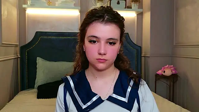 Pauline Heaven online show from May 19, 5:36 am