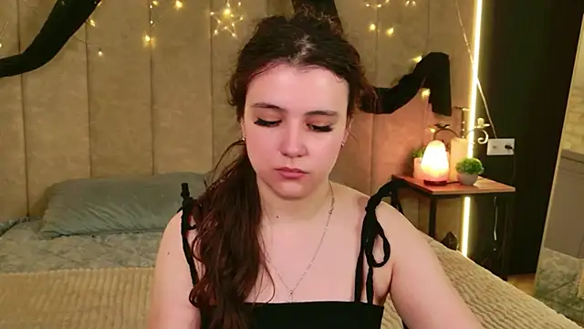 Pauline Heaven online show from May 21, 5:58 am