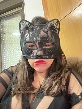 laarti online show from December 22, 9:17 am