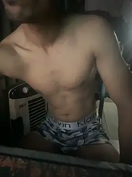 Snapshot of Loveinsync chatting on September 25, 5:11 am Loveinsync online show from September 25, 5:11 am